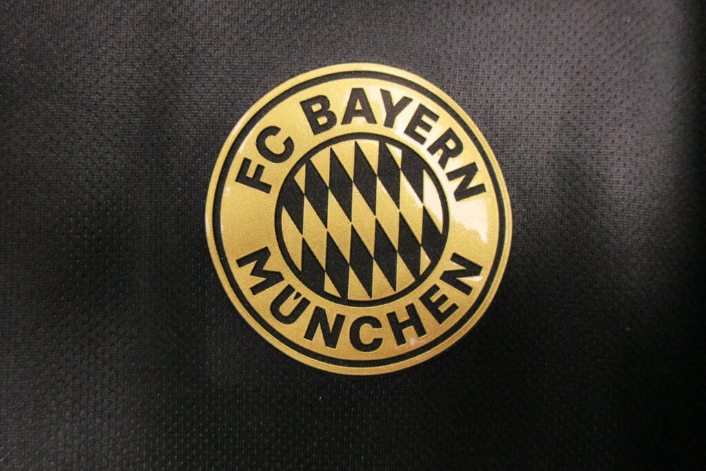Bayern Munich 21/22 Away – Fan Version