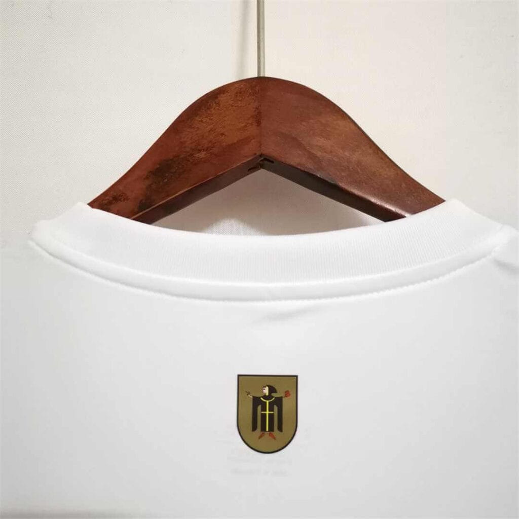 Bayern Munich 22/23 Away Kit – Fan Version