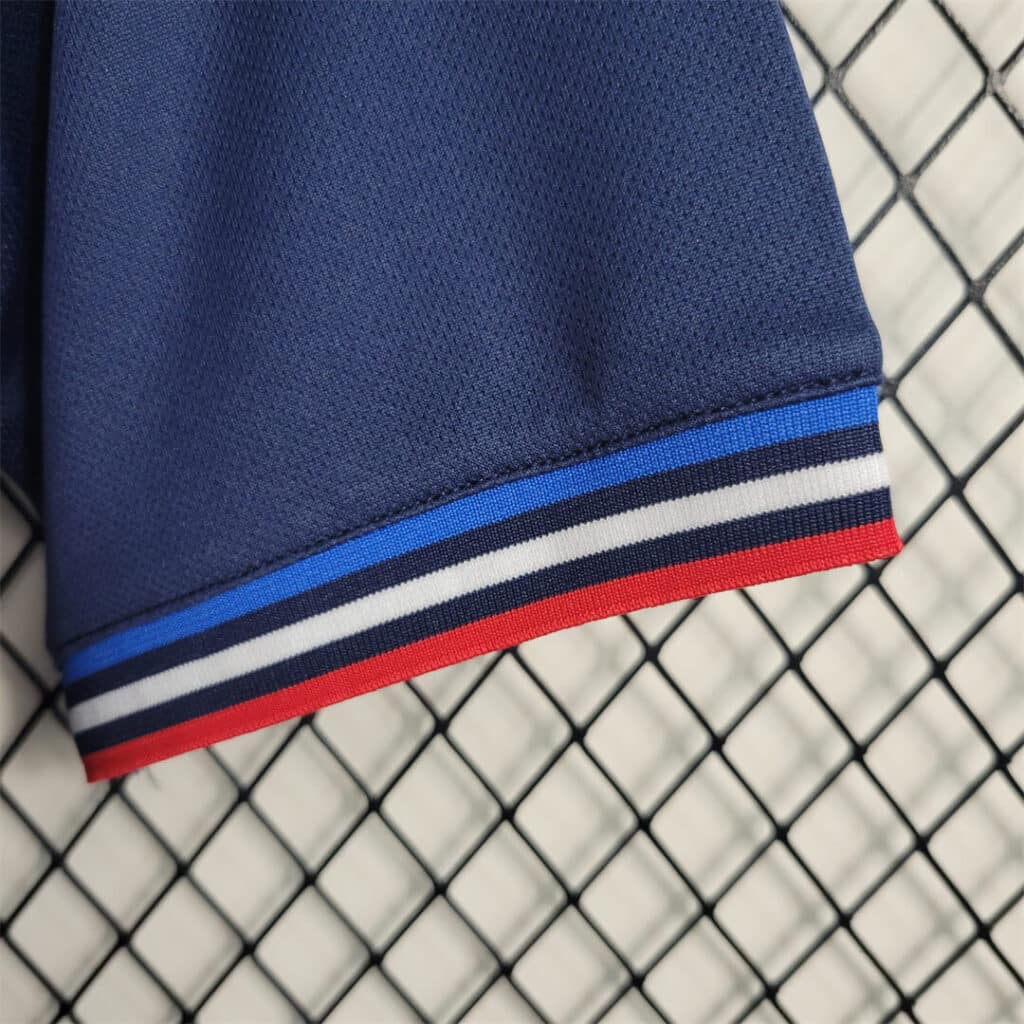 Arsenal 23/24 Training Kit – Fan Version