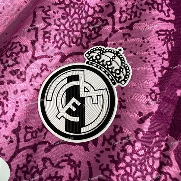 Real Madrid Concept Purple Player Version (2) Real Madrid Concept Purple Player Version (2)