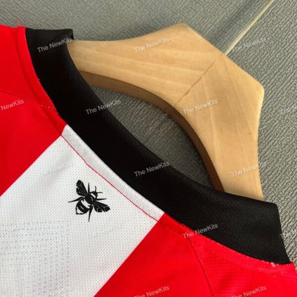 Brentford Home (6) Brentford Home (6)