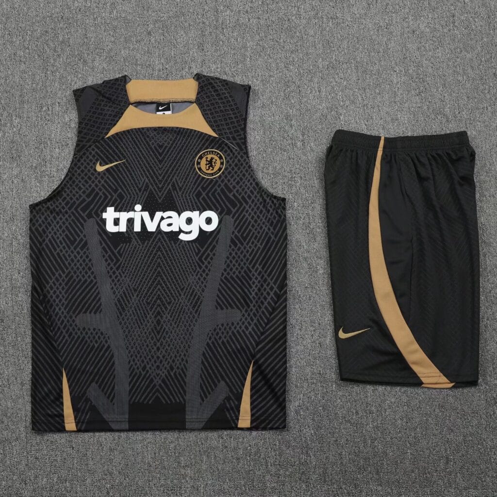 Chelsea FC 23/24 Black/Gold Training Set