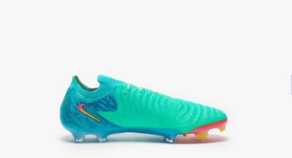 3ab71ce5 (1) NIKE PHANTOM VORTEX