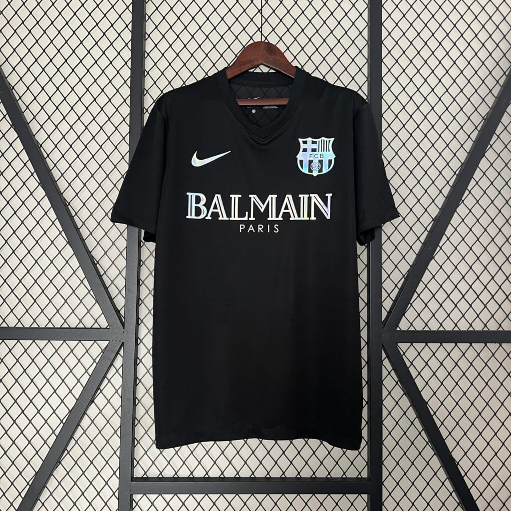 FC Barcelona 24/25 Balmain Special Kit – Fan Version