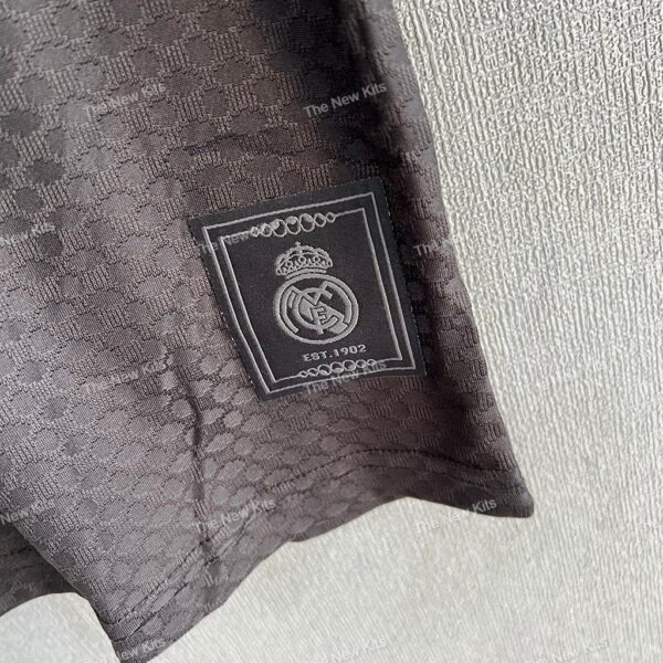 Real Madrid Lifestyler (5) Real Madrid Lifestyler (5)