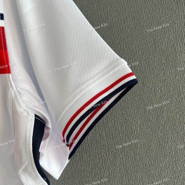 England Concept White (4) England Concept White (4)