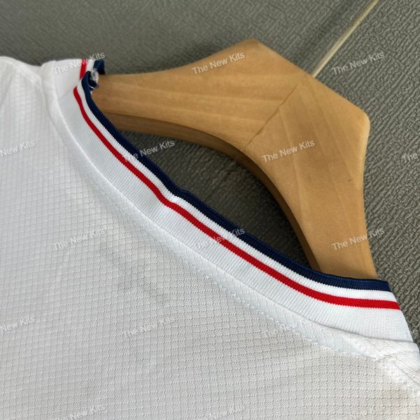 England Concept White (6) England Concept White (6)