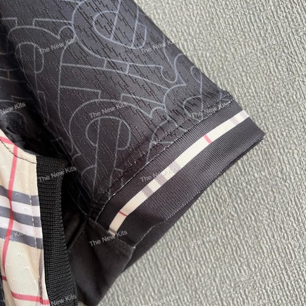 England x Burberry Player Version (4) England x Burberry Player Version (4)