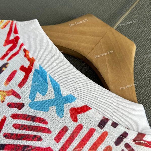 Marseille 2024 Africa White (6) Marseille 2024 Africa White (6)