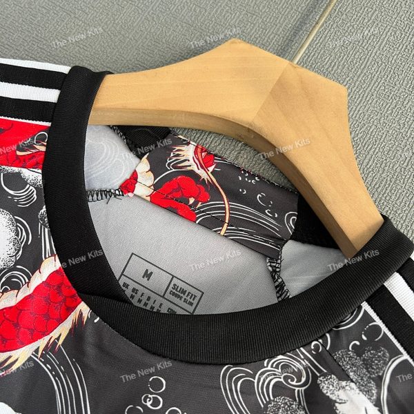 Real Madrid Dragon Black 2024 (3) Real Madrid Dragon Black 2024 (3)