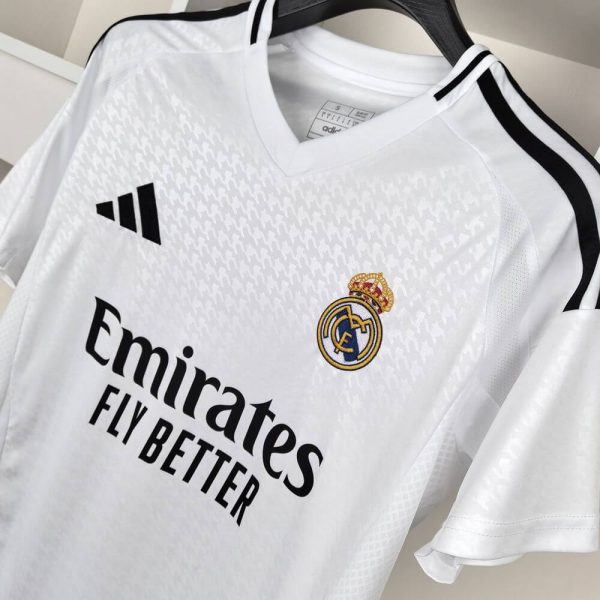 b297f37d real madrid 24/25 kit