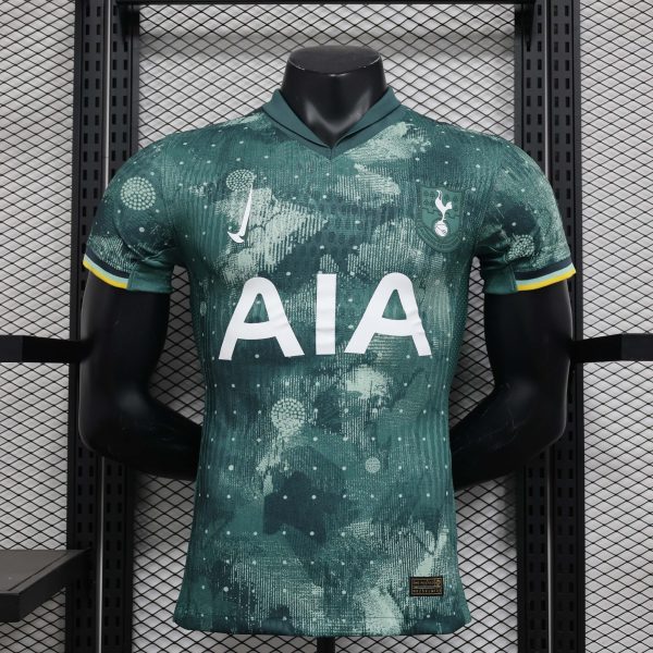 33395177 tottenham hotspur kit