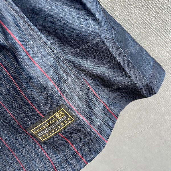 Liverpool Concept Black Player Version (5) Liverpool Concept Black Player Version (5)