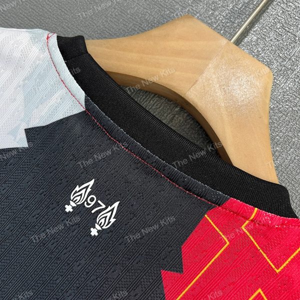 Liverpool Mashup Player Version (6) Liverpool Mashup Player Version (6)