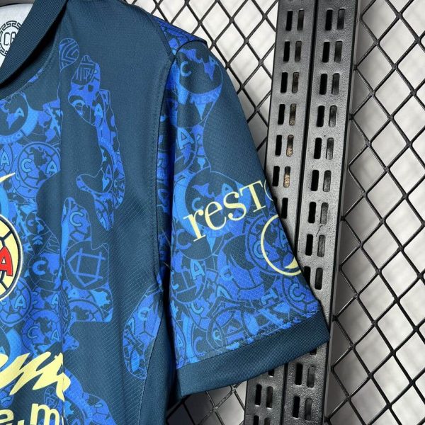 fee6cb12 (1) fee6cb12 (1)