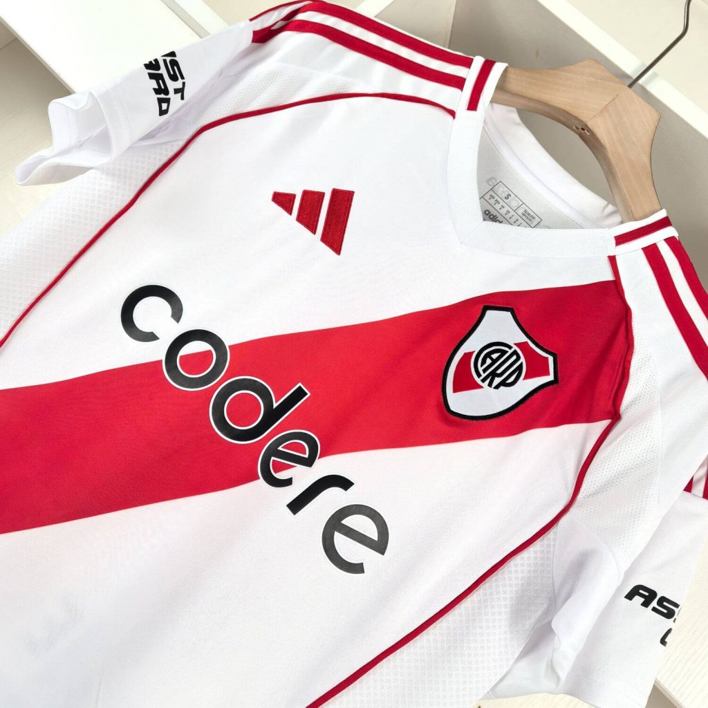 River Plate 24/25 Home Kit – Fan Version