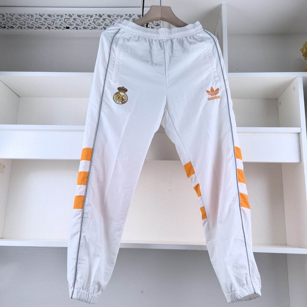 Real Madrid 24/25 Retro Trefoil TrackSuit