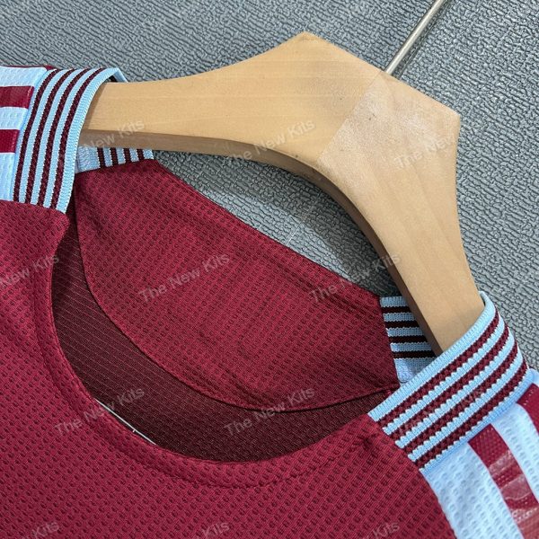 Aston Villa Home Player Version (3) Aston Villa Home Player Version (3)