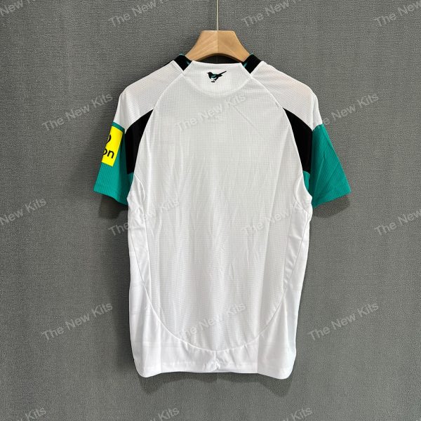 Newcastle Third Player Version (7) Newcastle Third Player Version (7)