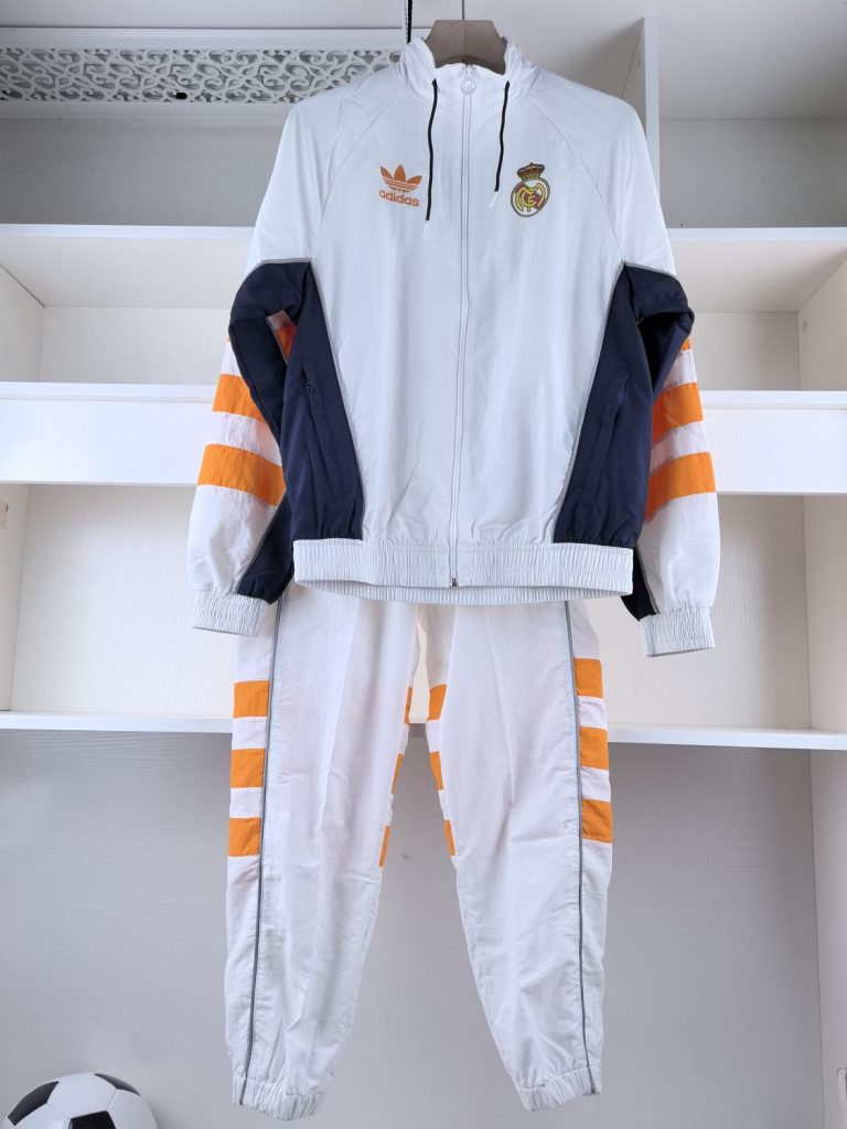 Real Madrid 24/25 Retro Trefoil TrackSuit
