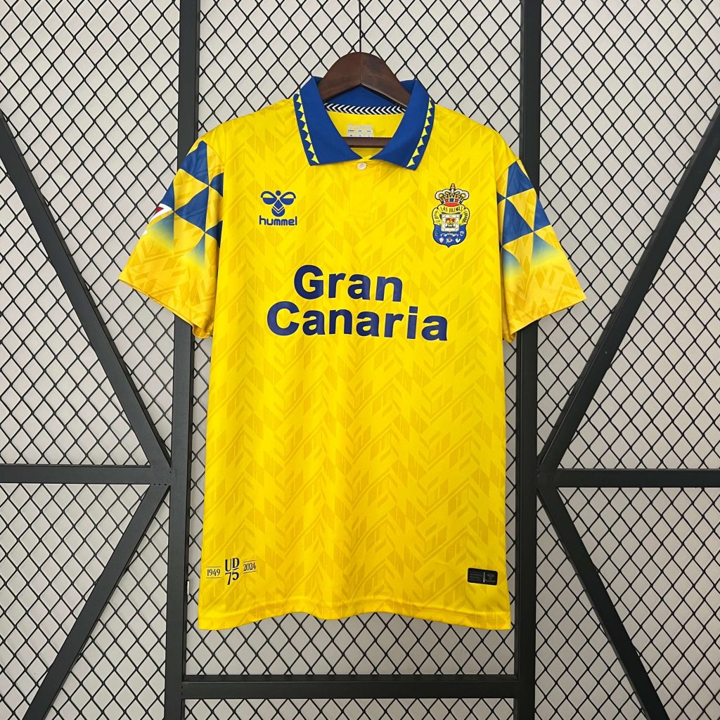 Las Palmas 24/25 Home Kit – Fan Version