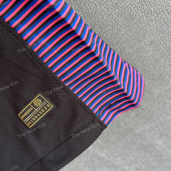 Barcelona Concept Black Purple (5) Barcelona Concept Black Purple (5)