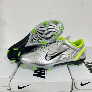 nike mercurial vapor r9
