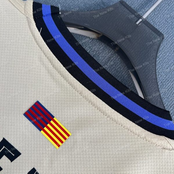 Barcelona Away (6) Barcelona Away (6)