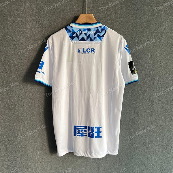 Auxerre Home (7) Auxerre Home (7)