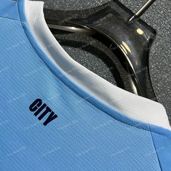Man City Home (6) Man City Home (6)