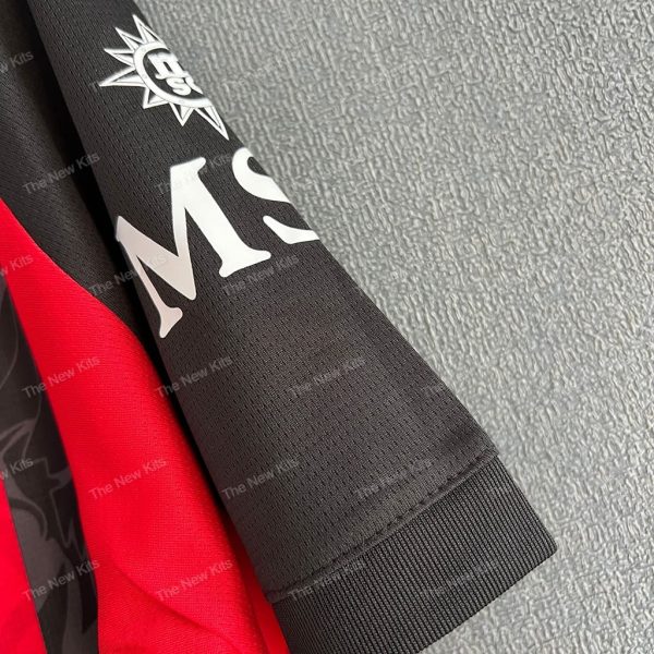 AC Milan Home (4) AC Milan Home (4)