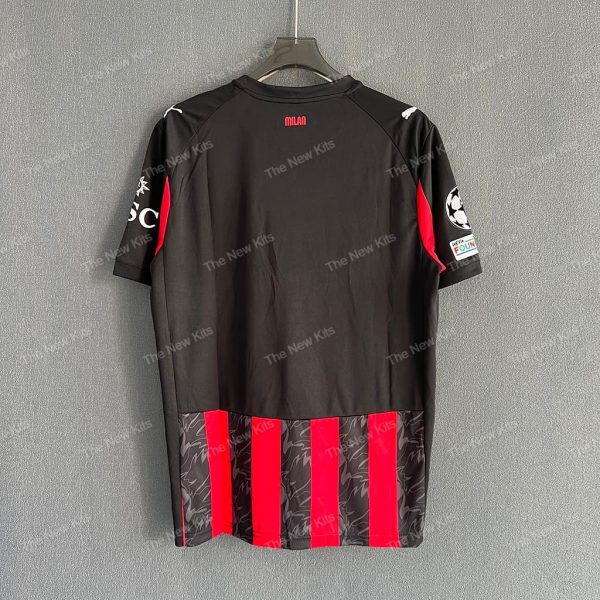 AC Milan Home (7) AC Milan Home (7)