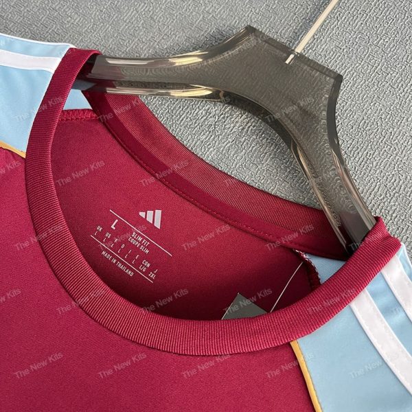 Aston Villa Home (3) Aston Villa Home (3)