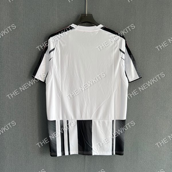 Juventus Home (7) Juventus Home (7)