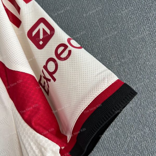 Liverpool Away Player Version (4) Liverpool Away Player Version (4)