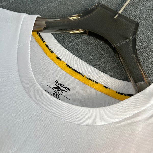 Panama Away (3) Panama Away (3)