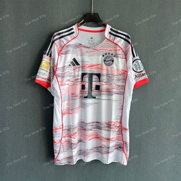 Bayern Munich Away (1) Bayern Munich Away (1)