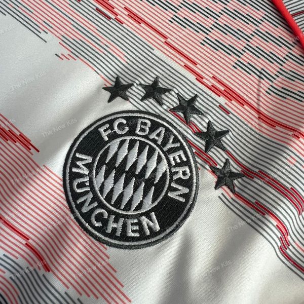Bayern Munich Away (2) Bayern Munich Away (2)