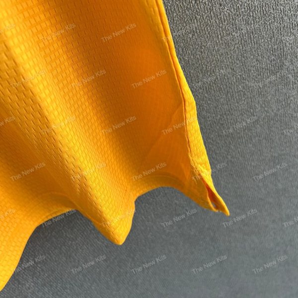 Wolverhampton Wanderers Home (5) Wolverhampton Wanderers Home (5)