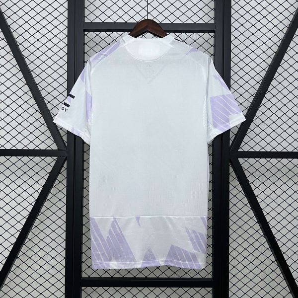 ea9ae782 (1) ea9ae782 (1)