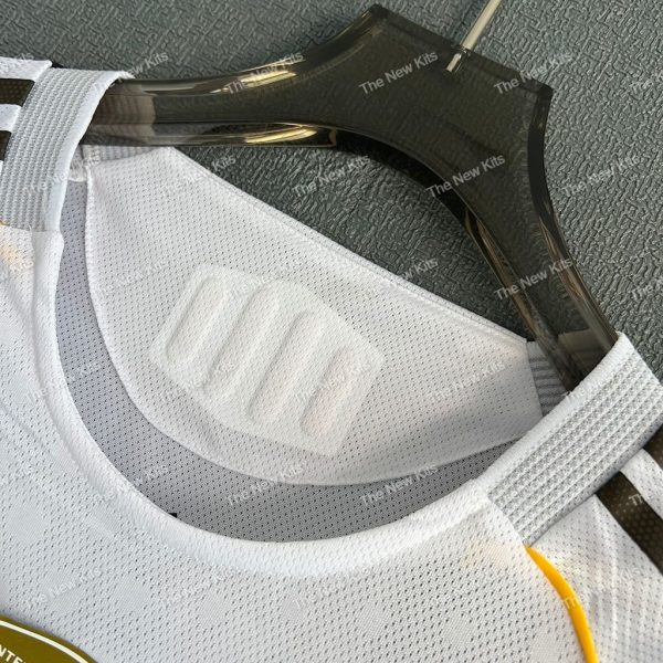 Real Madrid Home LS Player Version (3) Real Madrid Home LS Player Version (3)