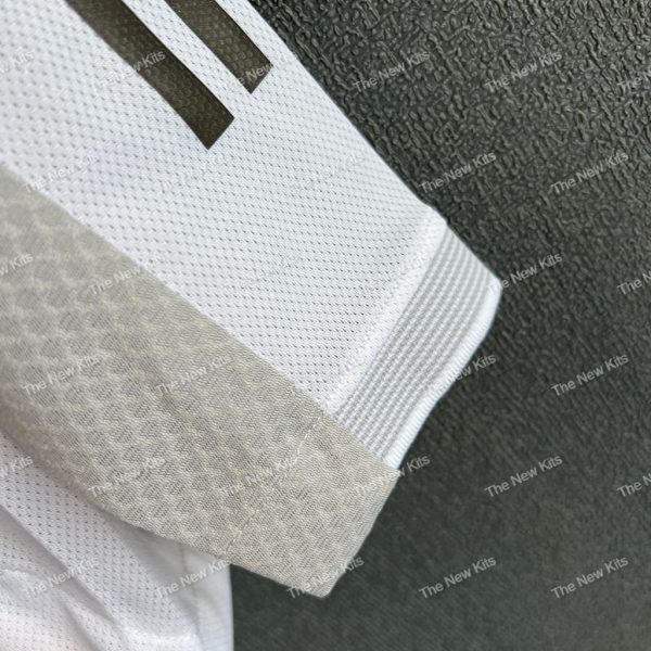 Real Madrid Home LS Player Version (4) Real Madrid Home LS Player Version (4)