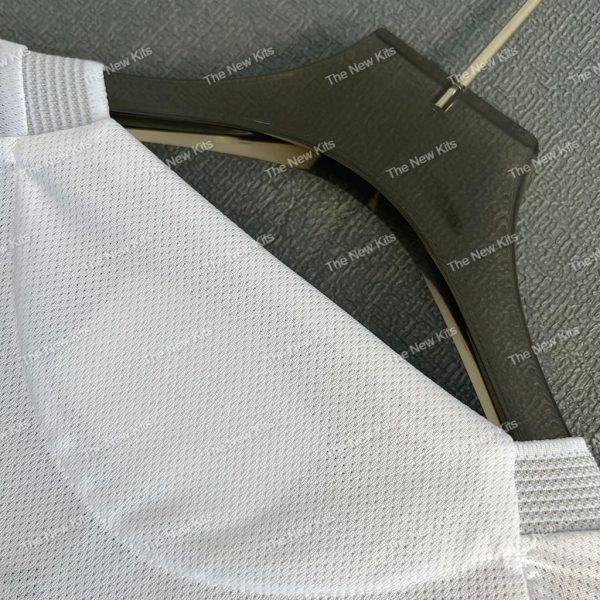 Real Madrid Home LS Player Version (6) Real Madrid Home LS Player Version (6)