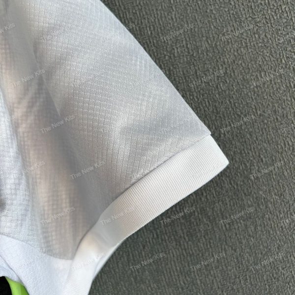 Wolfsburg Away (4) Wolfsburg Away (4)