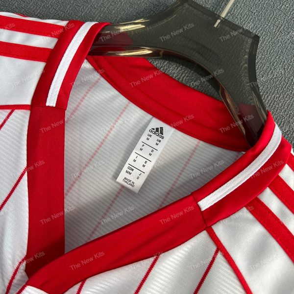 Arsenal MLB Style (3) Arsenal MLB Style (3)