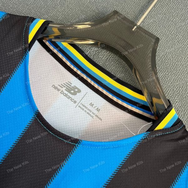 Atalanta Home (3) Atalanta Home (3)