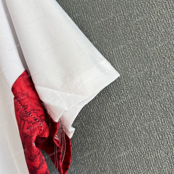 Fluminense Away (4) Fluminense Away (4)