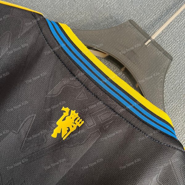 Man Utd Third (6) Man Utd Third (6)