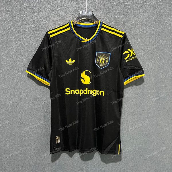 Man Utd Third Player Version (1)