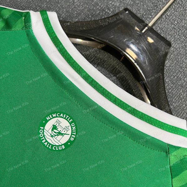 Newcastle United Away (6) Newcastle United Away (6)